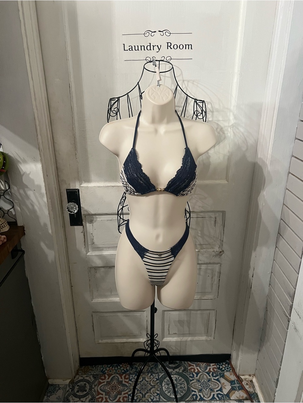 Beach Bunny First Mate Nautical Lace Bikini Top Medium & Bottoms XS